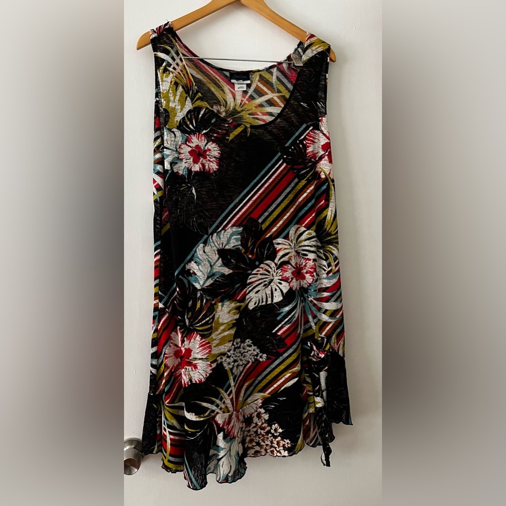 Dream Dance Black 
With Tropical Flowers Sleeveless Dress
